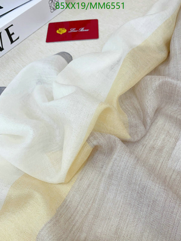 Scarf-Loro Piana Code: MM6551 $: 85USD