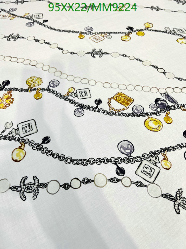 Scarf-Chanel Code: MM9224 $: 95USD