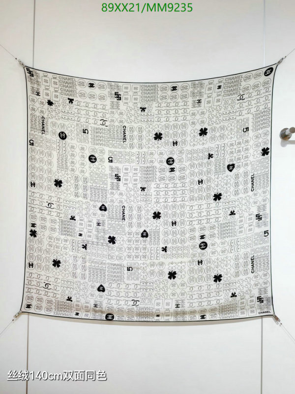 Scarf-Chanel Code: MM9235 $: 89USD