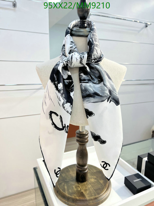 Scarf-Chanel Code: MM9210 $: 95USD