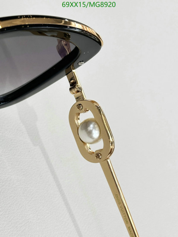 Glasses-LV Code: MG8920 $: 69USD