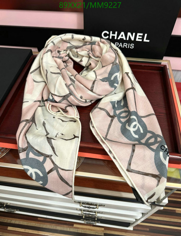 Scarf-Chanel Code: MM9227 $: 89USD