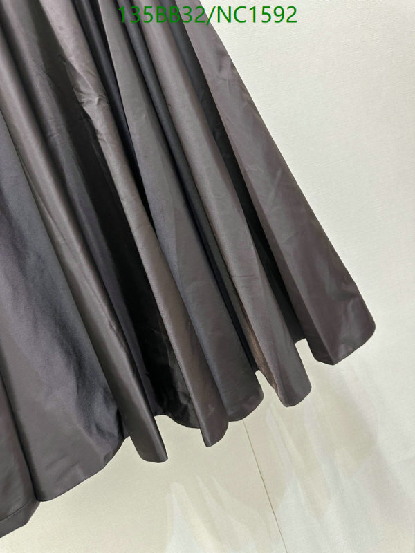 Clothing-Prada Code: NC1592 $: 135USD