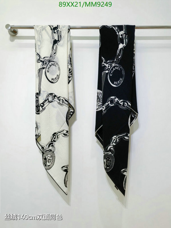 Scarf-Chanel Code: MM9249 $: 89USD