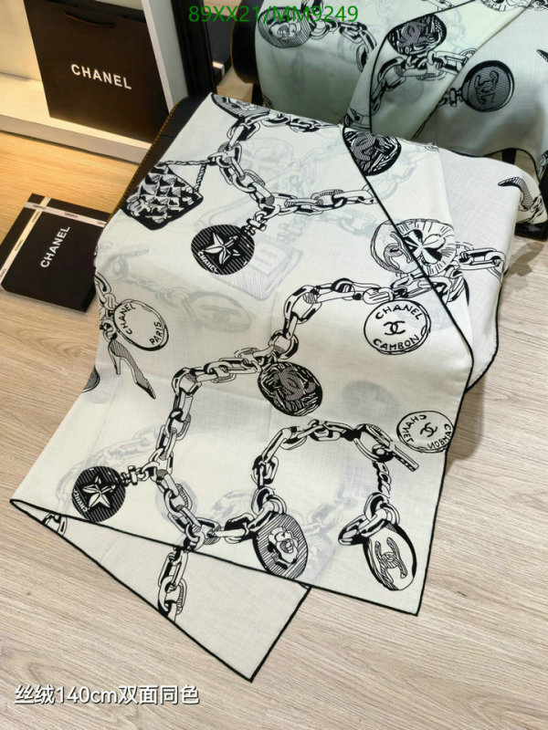 Scarf-Chanel Code: MM9249 $: 89USD