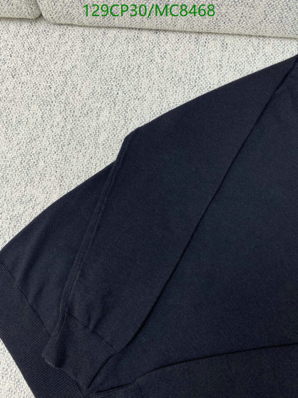 Clothing-Burberry Code: MC8468 $: 129USD
