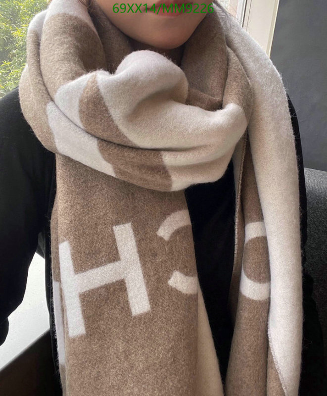 Scarf-Chanel Code: MM9226 $: 69USD