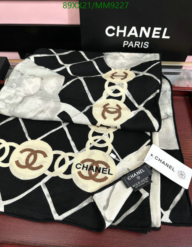 Scarf-Chanel Code: MM9227 $: 89USD
