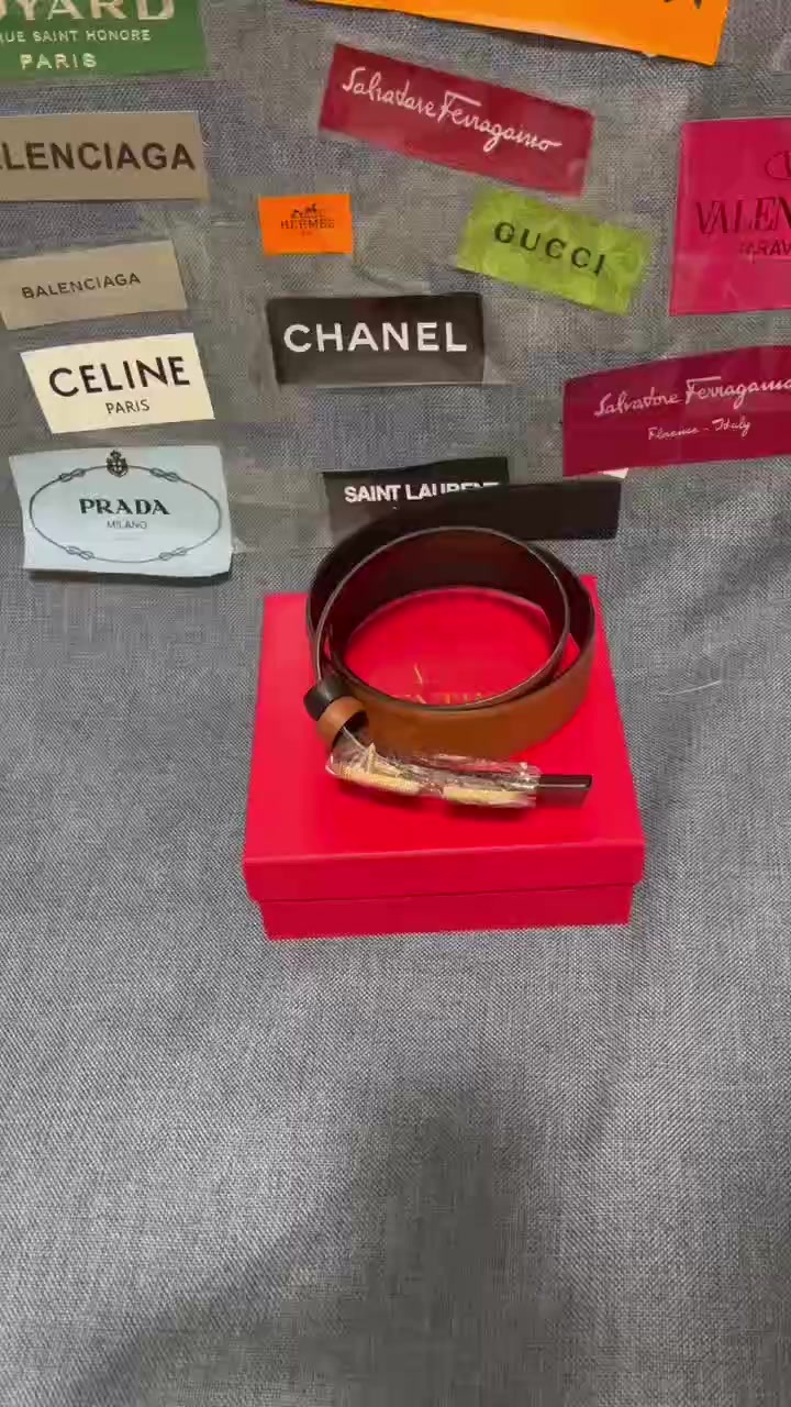 Belts-Valentino Code: MP8630 $: 75USD