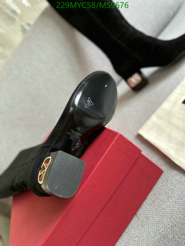 Women Shoes-Valentino Code: MS9676 $: 229USD