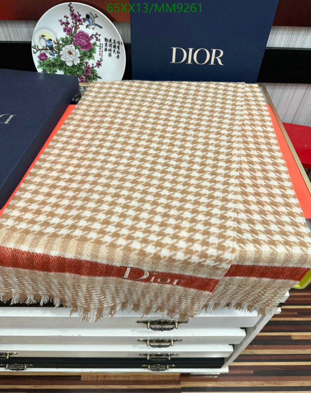 Scarf-Dior Code: MM9261 $: 65USD