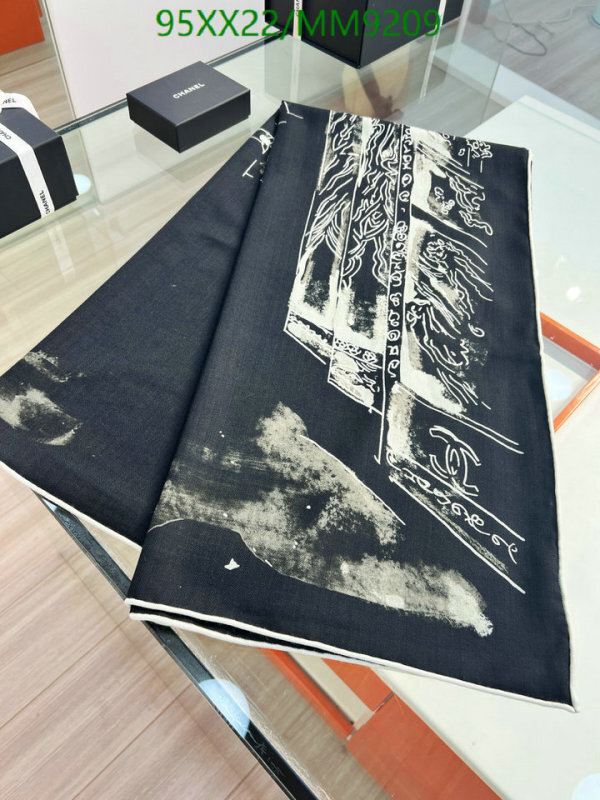 Scarf-Chanel Code: MM9209 $: 95USD