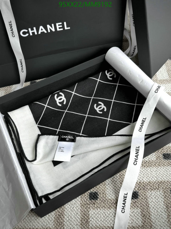 Scarf-Chanel Code: MM9192 $: 95USD