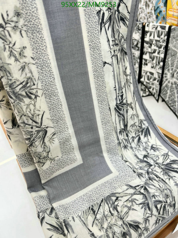 Scarf-Dior Code: MM9253 $: 95USD