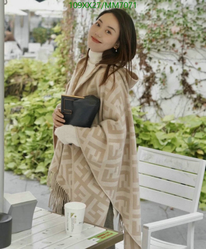 Scarf-Fendi Code: MM7071 $: 109USD