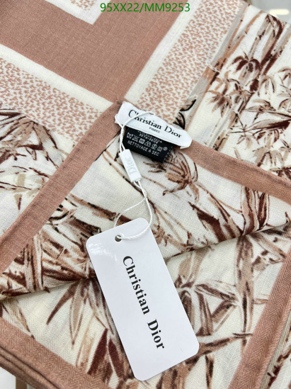 Scarf-Dior Code: MM9253 $: 95USD