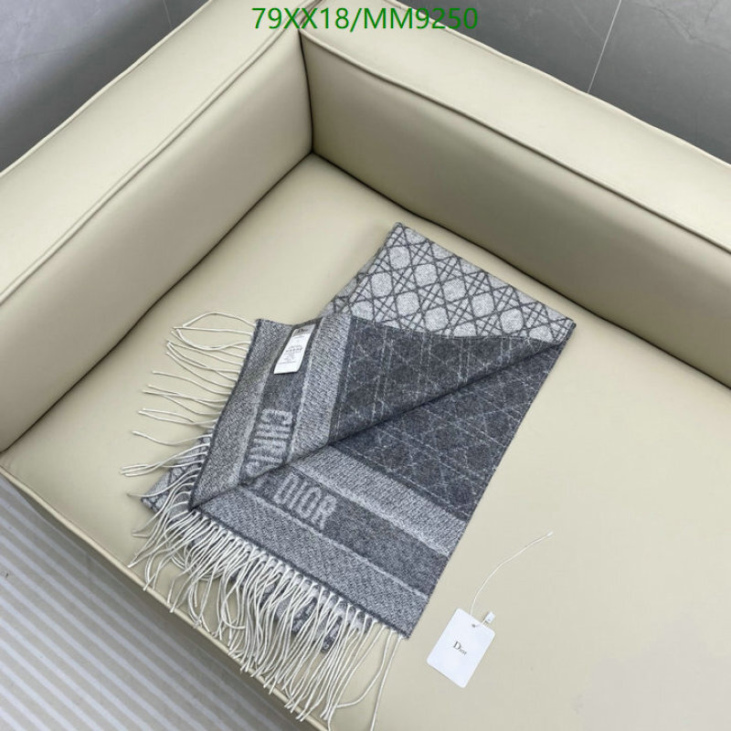 Scarf-Dior Code: MM9250 $: 79USD