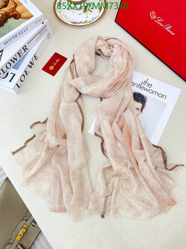 Scarf-Loro Piana Code: MM7348 $: 85USD