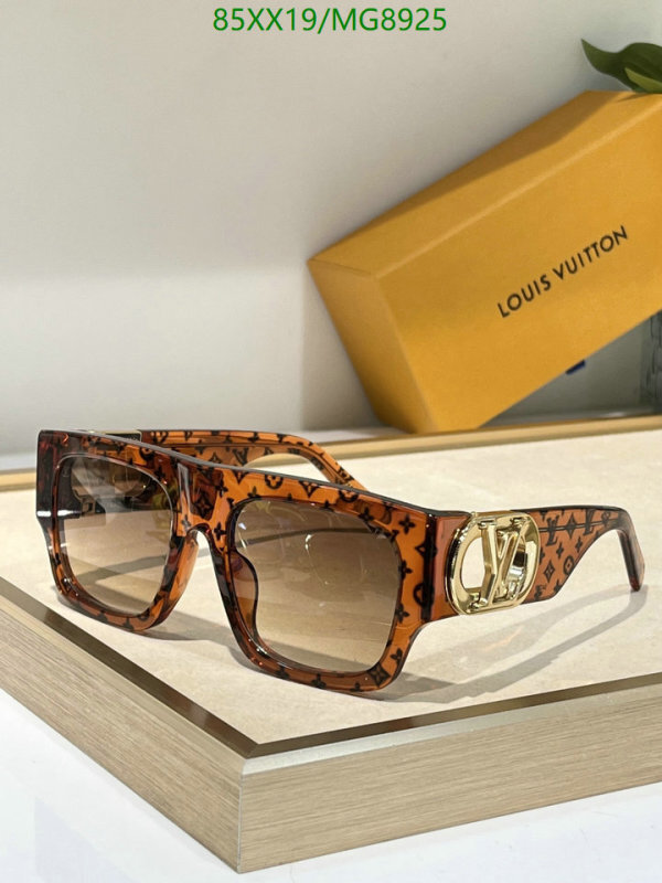 Glasses-LV Code: MG8925 $: 85USD