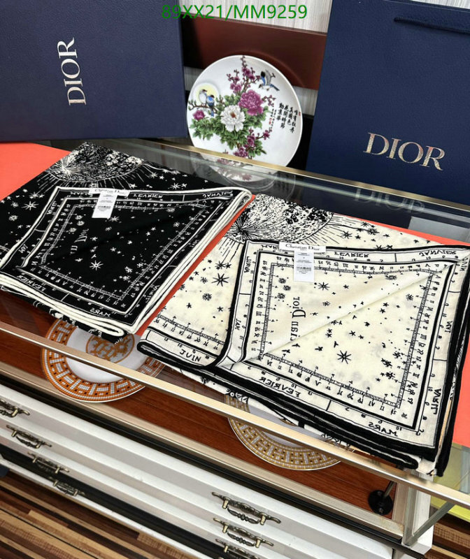 Scarf-Dior Code: MM9259 $: 89USD