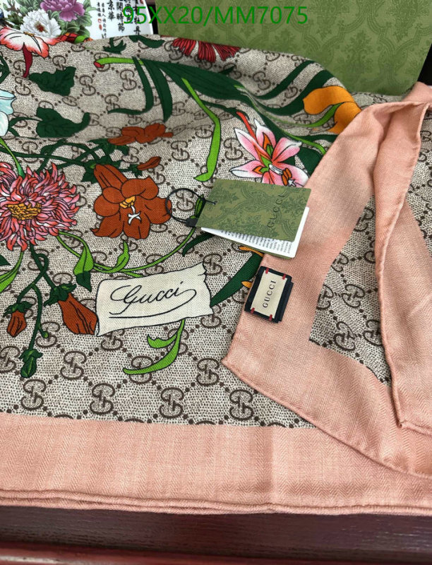 Scarf-Gucci Code: MM7075 $: 95USD