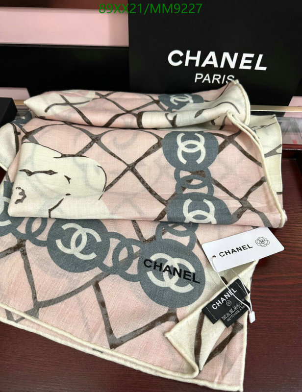 Scarf-Chanel Code: MM9227 $: 89USD