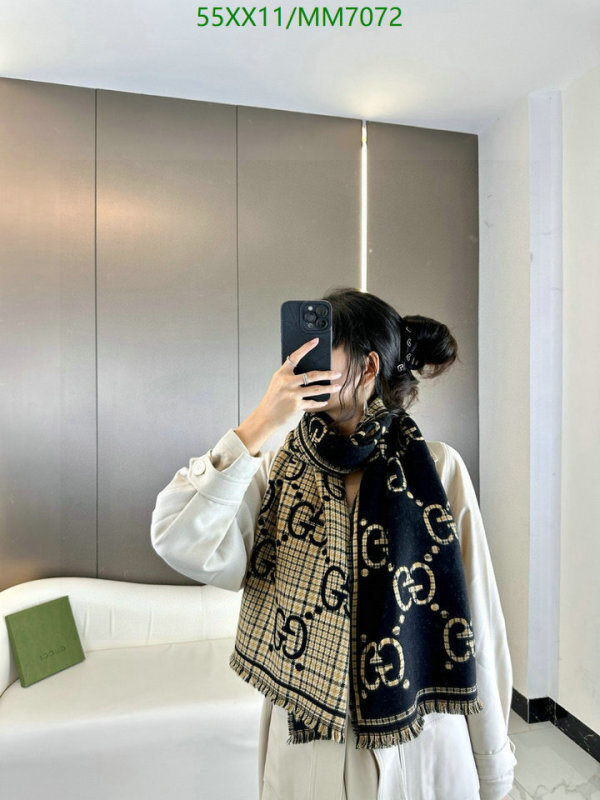 Scarf-Gucci Code: MM7072 $: 55USD