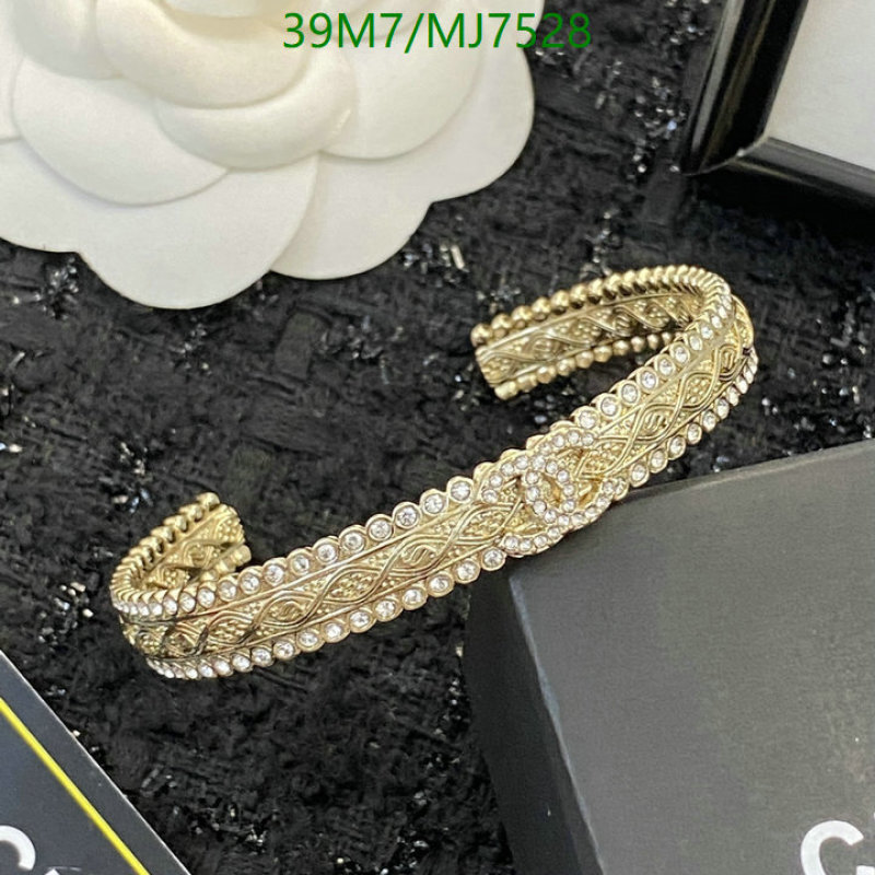 Jewelry-Chanel Code: MJ7528 $: 39USD