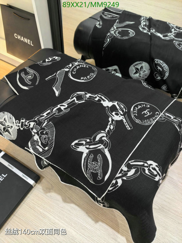 Scarf-Chanel Code: MM9249 $: 89USD