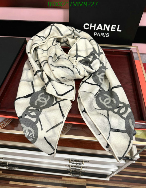 Scarf-Chanel Code: MM9227 $: 89USD