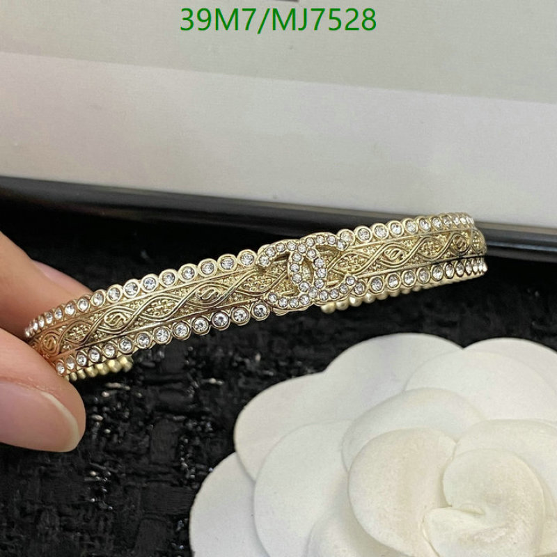 Jewelry-Chanel Code: MJ7528 $: 39USD