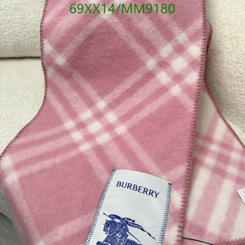 Scarf-Burberry Code: MM9180 $: 69USD