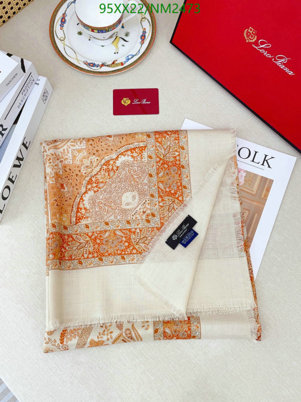 Scarf-Loro Piana Code: NM2473 $: 95USD