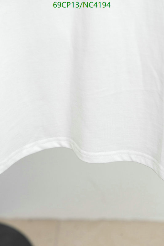 Clothing-Dior Code: NC4194 $: 69USD
