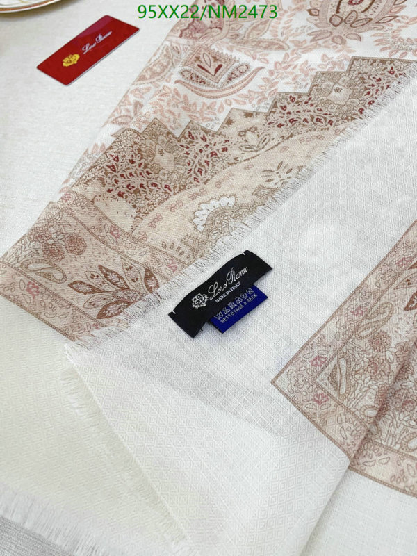 Scarf-Loro Piana Code: NM2473 $: 95USD