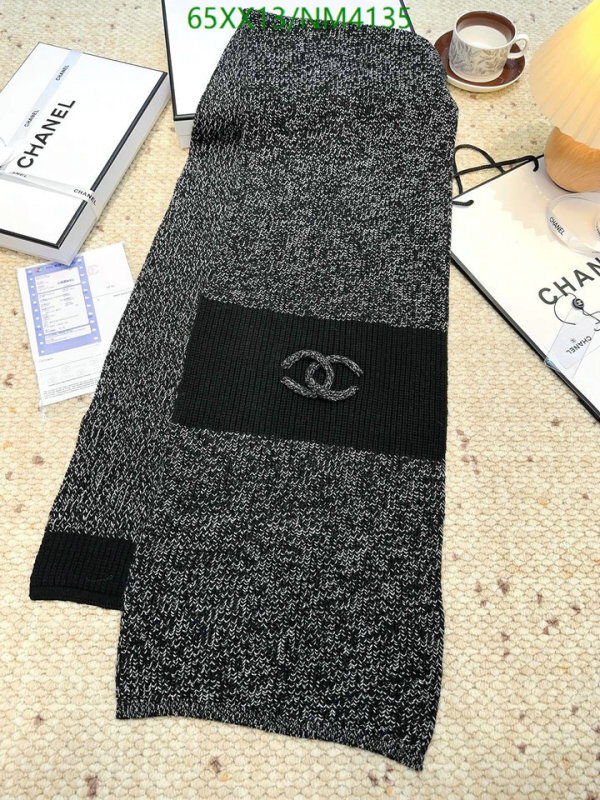 Scarf-Chanel Code: NM4135 $: 65USD