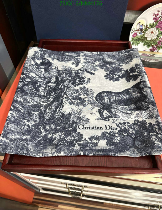 Scarf-Dior Code: NM4176 $: 75USD