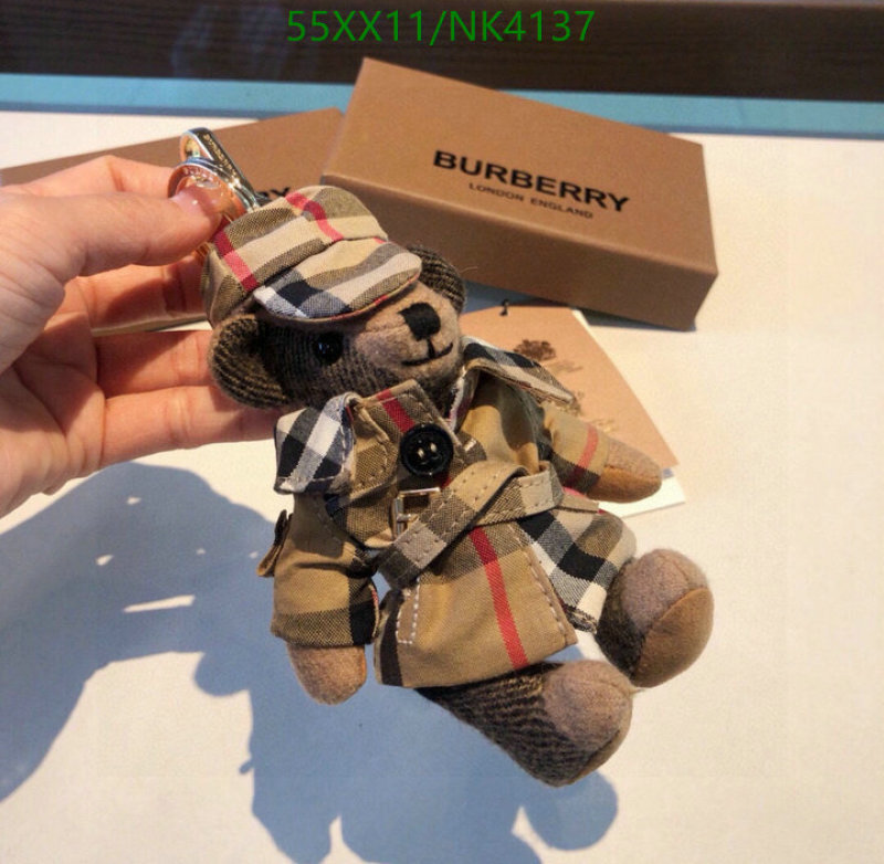 Key pendant-Burberry Code: NK4137 $: 55USD