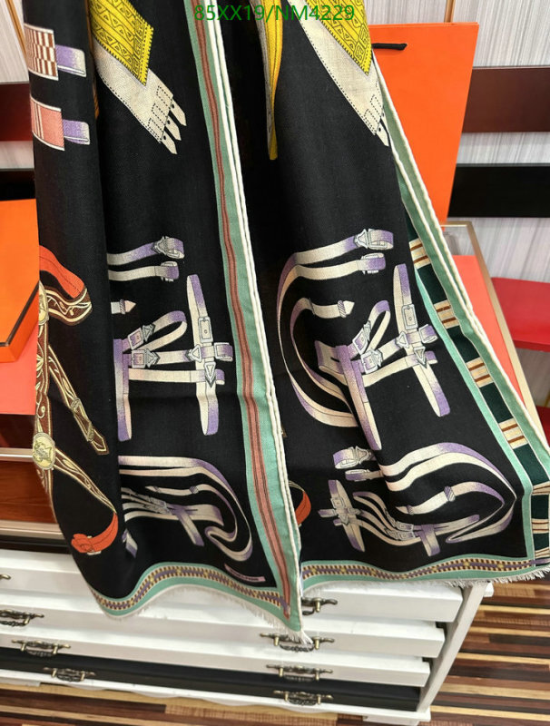 Scarf-Hermes Code: NM4229 $: 85USD