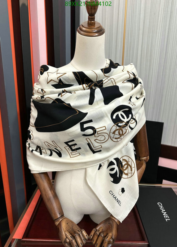 Scarf-Chanel Code: NM4102 $: 89USD