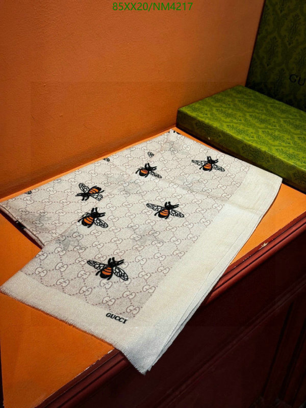 Scarf-Gucci Code: NM4217 $: 85USD