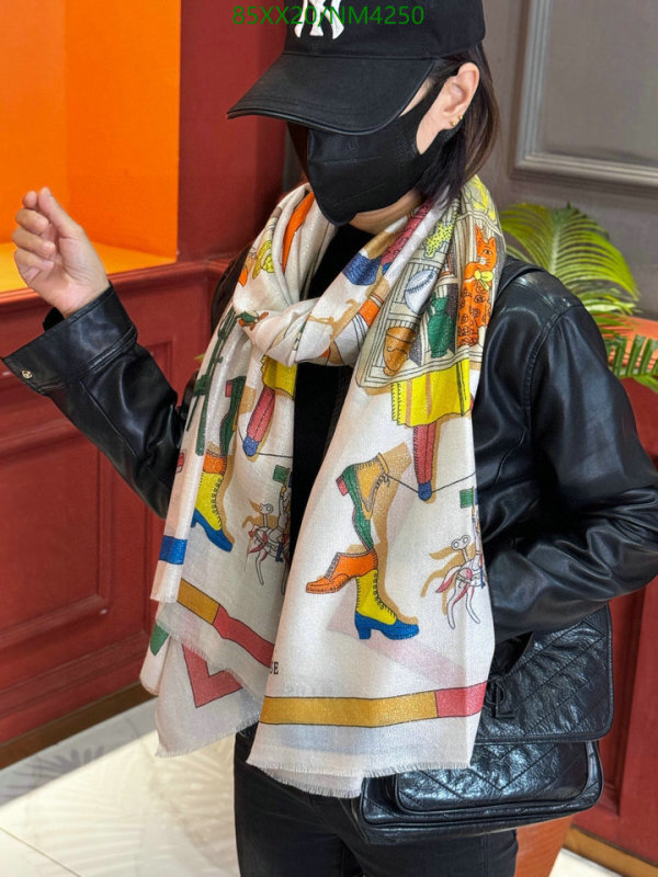 Scarf-Hermes Code: NM4250 $: 85USD