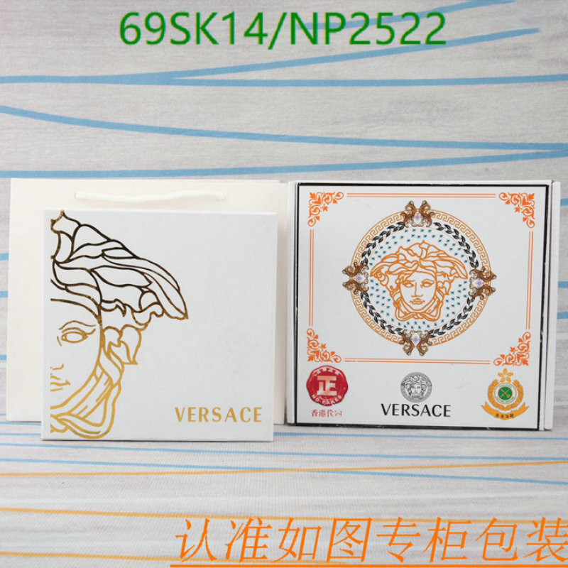 Belts-Versace Code: NP2522 $: 69USD