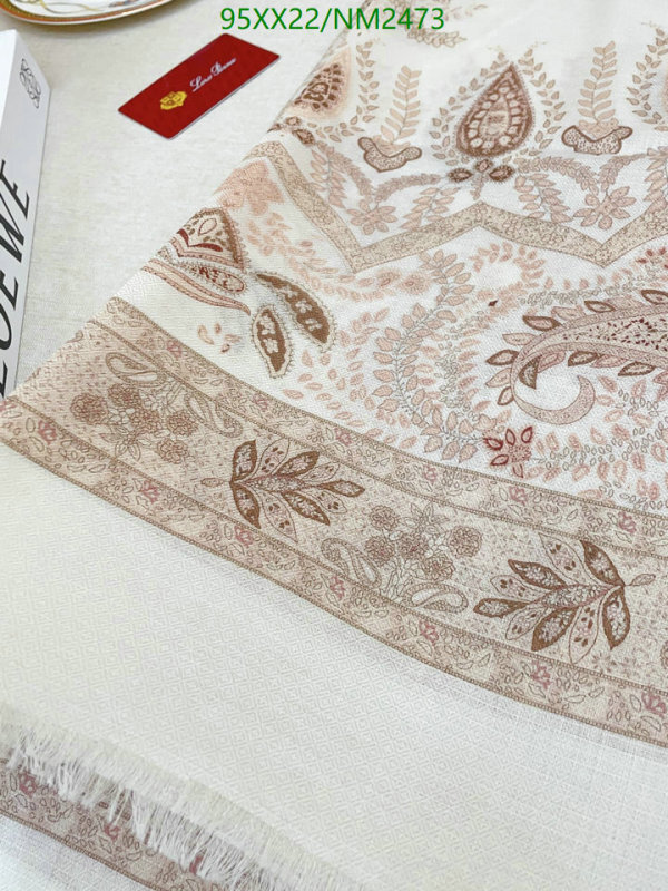Scarf-Loro Piana Code: NM2473 $: 95USD