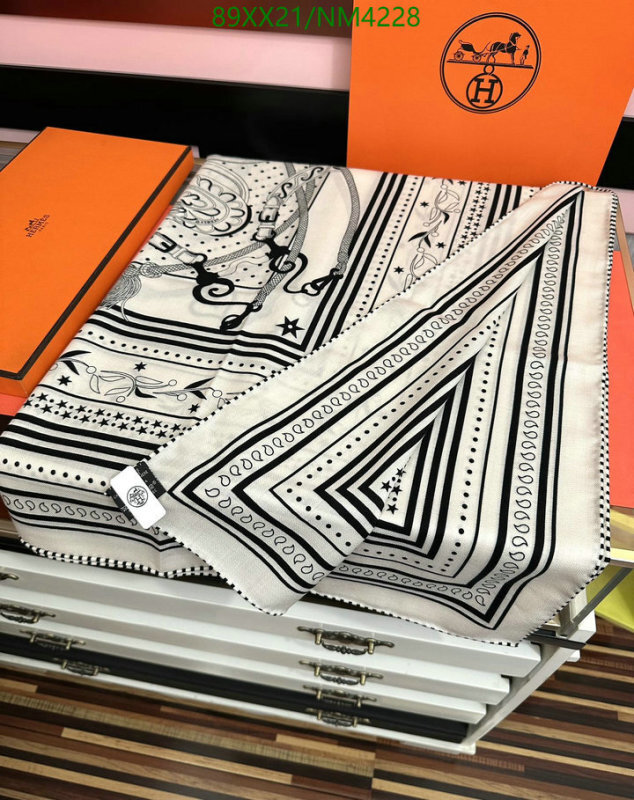 Scarf-Hermes Code: NM4228 $: 89USD