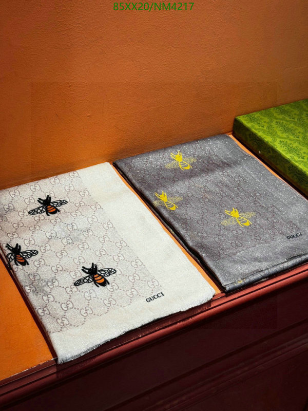 Scarf-Gucci Code: NM4217 $: 85USD