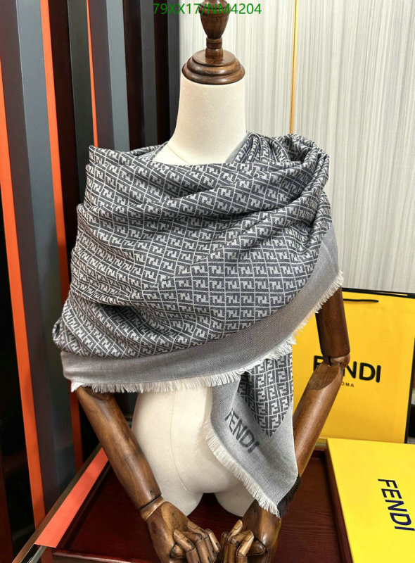 Scarf-Fendi Code: NM4204 $: 79USD