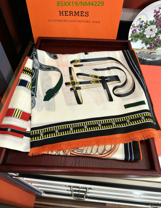 Scarf-Hermes Code: NM4229 $: 85USD