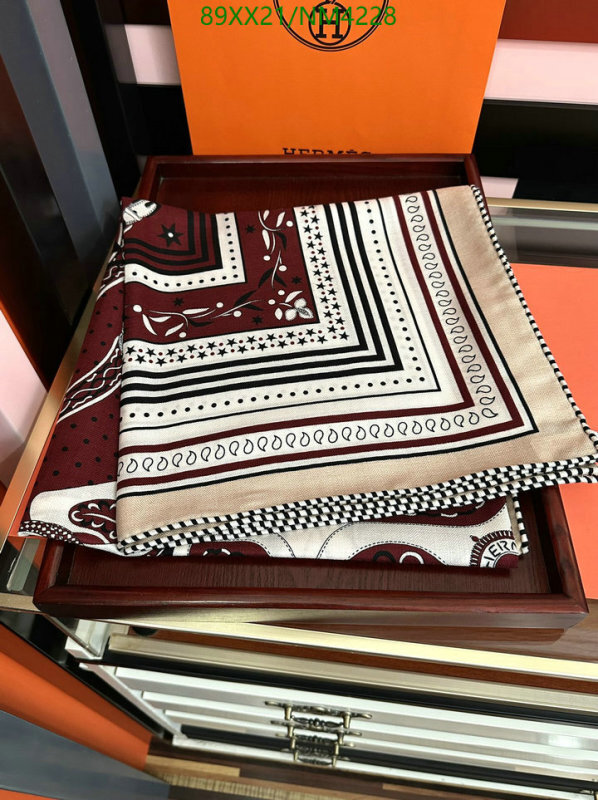 Scarf-Hermes Code: NM4228 $: 89USD