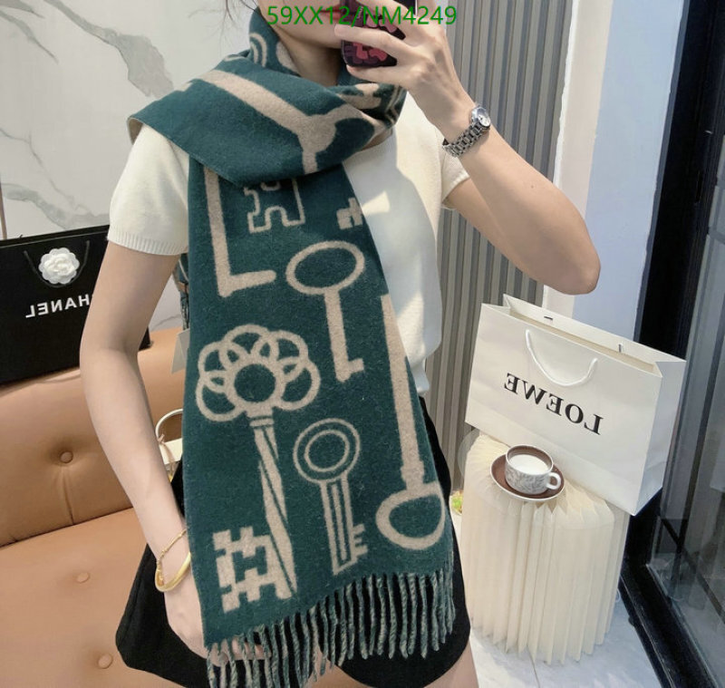 Scarf-Hermes Code: NM4249 $: 59USD